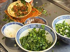 -曾笼笼牛肉饼