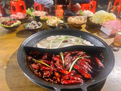 -乖嬢嬢重庆老火锅(南联店)
