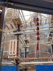 -PIPIKINGDOM皮皮王国欢乐号(欢乐海岸购物中心店)