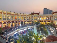 -佛罗伦萨小镇广佛名品奥特莱斯(疏港路店)