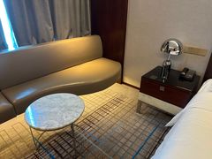 -上海龙之梦万丽酒店