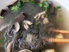 鸭血粉丝-百年尹氏汤包(湖南路狮子桥店)