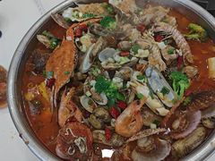 -鑫渔港海鲜本地菜·山海关浑锅(东戴河店)