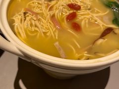 -桂满陇·蟹黄小笼汤包(中山公园店)