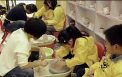 -泥娃娃DIY陶吧(易生活购物公园店)