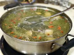 -九道菜有鸡鱼头(石鼓路店)