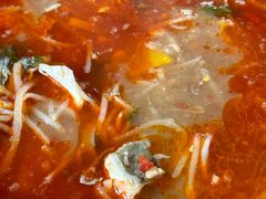 -黄利砖万峰林布依特色酸笋牛肉馆