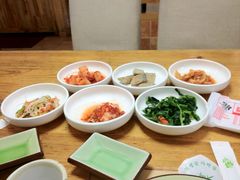 IMG_0448-益百岁牛尾汤(香山路店)