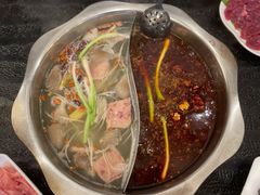 鸳鸯锅底-仁虎老火锅(黄泥磅店)