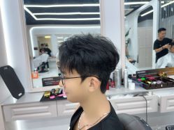 -尤司男士国潮理发馆