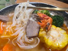 -初念轻轻然(长阳创谷店)