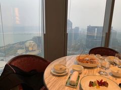 靠窗位-澜亭中餐厅·一线江景·尊蓝豪华精选