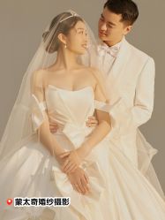 -蒙太奇婚纱摄影(万达店)