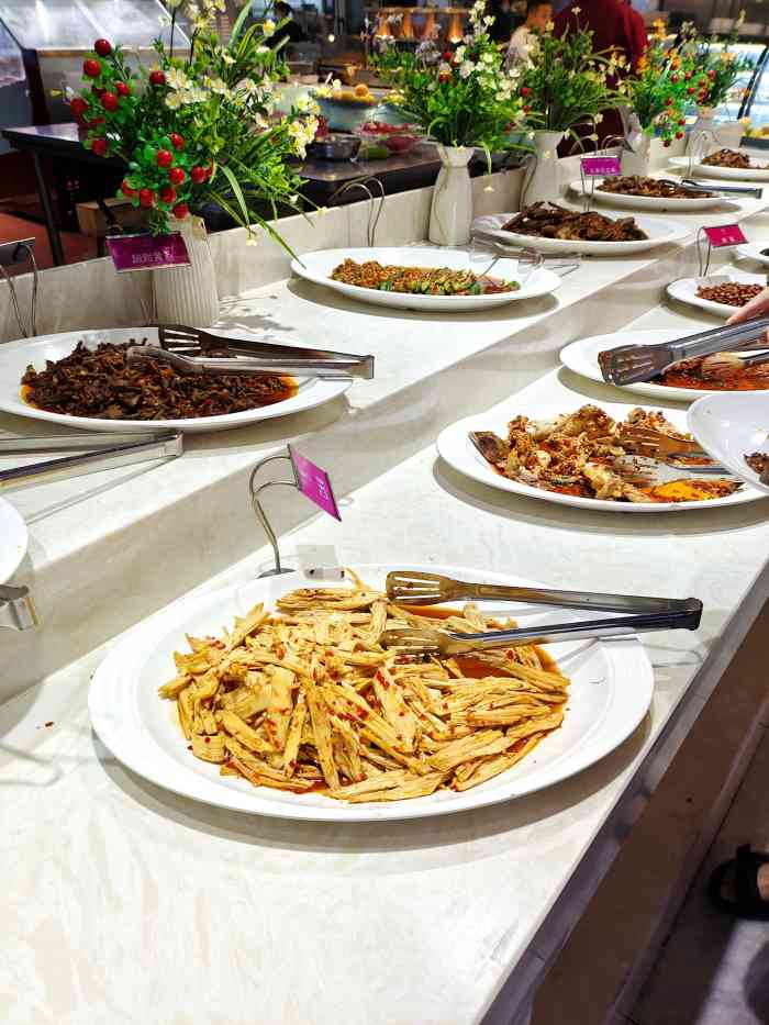 尚品宫海鲜烤肉牛排火锅自助(万家丽店)-"清明节和朋友一起过来吃的