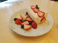 草莓奶油三明治-oh! by FINE cafe&canteen