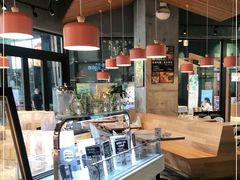 -Dough&Joe团憩(瑞虹天地月亮湾店)