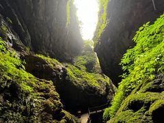 -龙水峡地缝景区