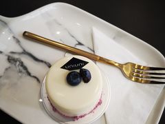 -UNI UNI(环亚凯瑟琳店)