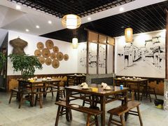 大堂-黄桷树曹家私房菜(江与城店)