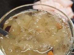 银耳汤-小饕荟雅安贡椒鱼鲜馆(广福桥店)