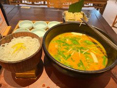 -银米·云南传统过桥米线(双廊黑金冠店)