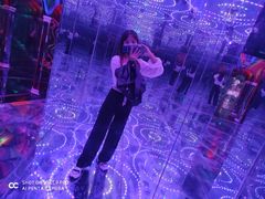 -七彩云南欢乐世界