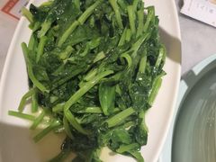 -渝信川菜 · 川味家常菜(财富购物中心店)