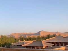 -敦煌山庄摘星阁