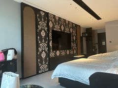 -万泊酒店(长沙五一广场国金中心店)