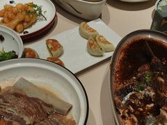 -八府香鸭·啫啫煲(华山路店)