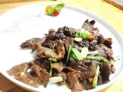 -阿细汉菜(本地盐帮菜名店)