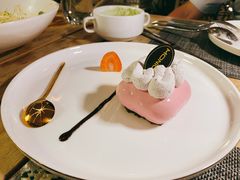 -MONICH牛排融合餐厅(和义大道购物中心店)