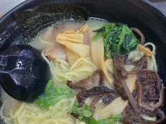 豚骨拉面-食其家·牛丼咖喱(中山公园地铁站店)