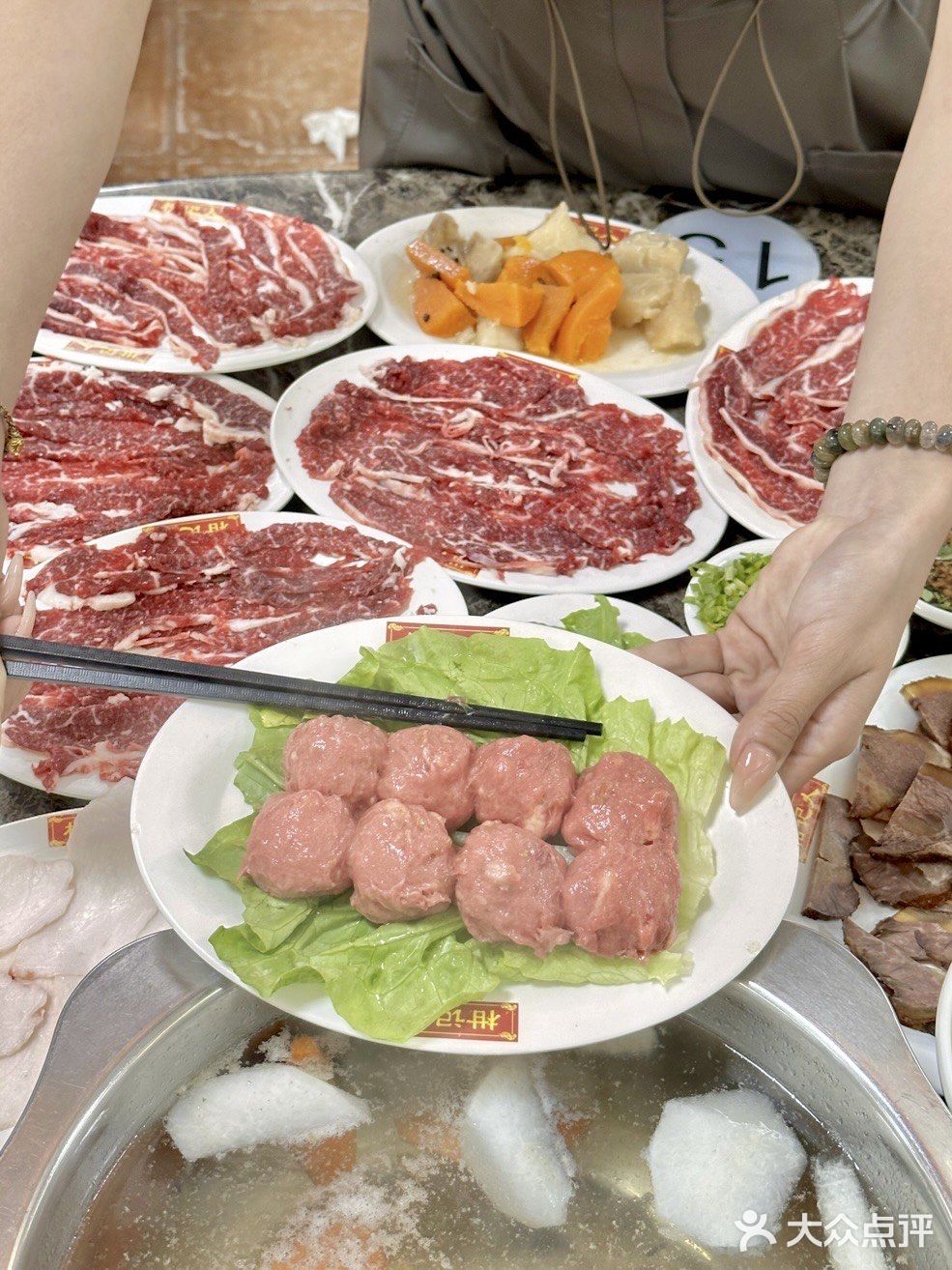 下了高铁就能吃上正宗牛肉火锅🔥海记火锅‼️