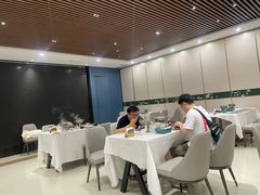 -金马门国际美食百汇(珞喻路店)
