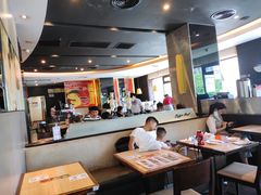 大堂-必胜客(机场路店)