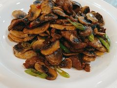 -汗腾格里·风味餐厅(新疆驻京办店)