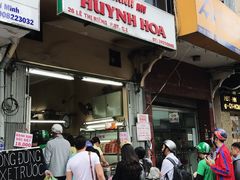 -Bánh Mì Huynh Hoa