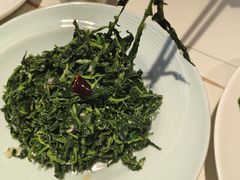 -阿瓦山寨·湘菜现炒·剁椒鱼头王(咸阳总店)
