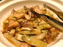 笔管鱼小白菜-开海·红岛海鲜虾水饺(石老人店)