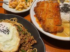 冬阴功拌面-About Bistro關於·泰式家庭料理