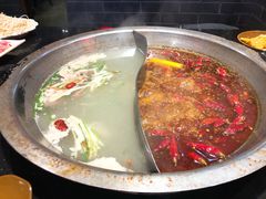 山珍鸳鸯锅-宽板凳老灶火锅(南礼士路店)