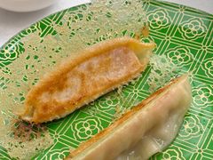 -品海楼·大连海胆锅贴馆(东港店)