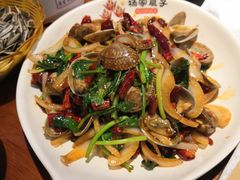 -杨家崴子碳缸烧烤(东三马路店)
