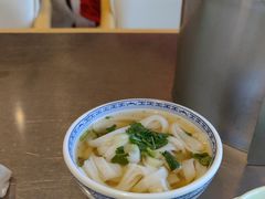 -潮界(LU·ONE凯德晶萃广场店)