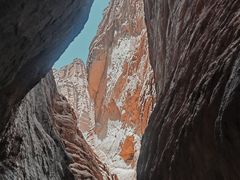 -天山神秘大峡谷