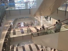 -上海来福士广场