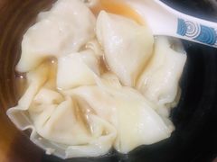 刀鱼馄饨-老半斋(福州路店)