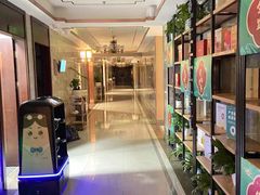 -颐而康·按摩·艾灸·足疗(汽车东站店)