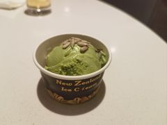 -鲜艳西餐厅(衡山路十二号华邑店)